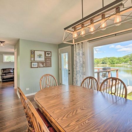 Lakefront Oasis With Boat Dock, Fire Pit, Grill Bristol Exterior photo